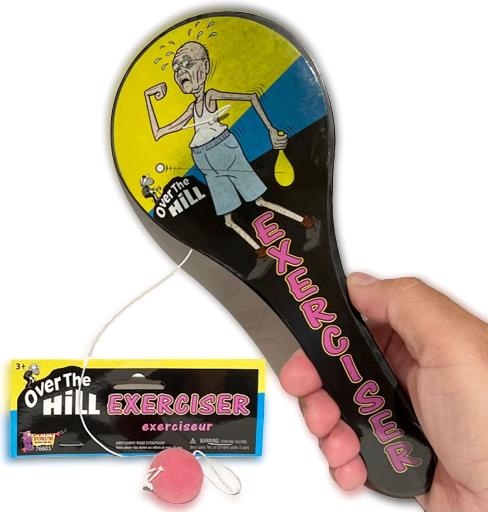 OVER THE HILL EXERCISER Machine Paddle Ball Retraite Anniversaire Cadeau Blague Prank