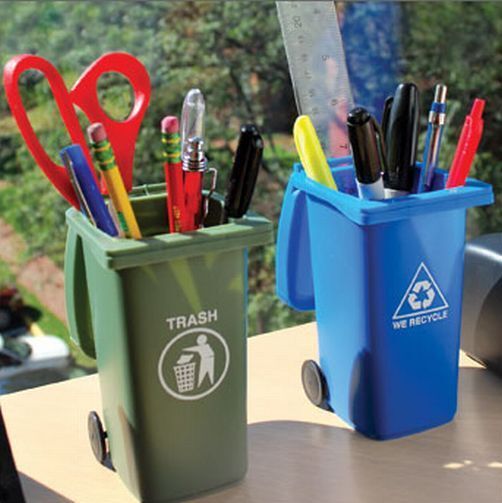 The Mini Curbside Trash & Recycle Can Set - Awesome Pen/Pencil Holder with lids