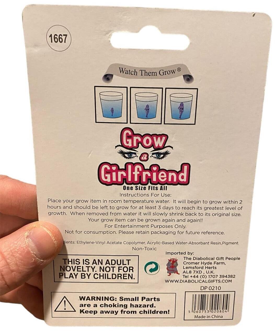 Grow A Girlfriend - Pousse à 600 % dans l'eau drôle - GaG Joke Nouveauté Cadeau Adulte