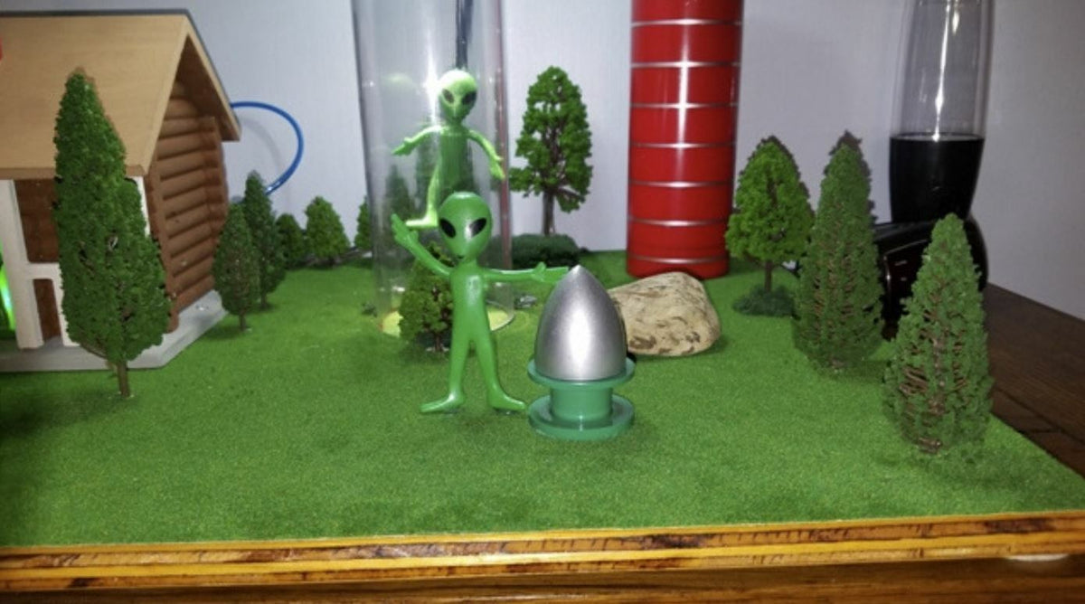 12 Bendable Green Alien Action Figure Outer Space Rubber Toys - Area 51