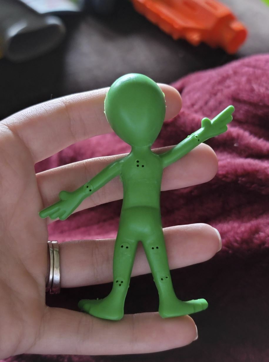 12 Bendable Green Alien Action Figure Outer Space Rubber Toys - Area 51