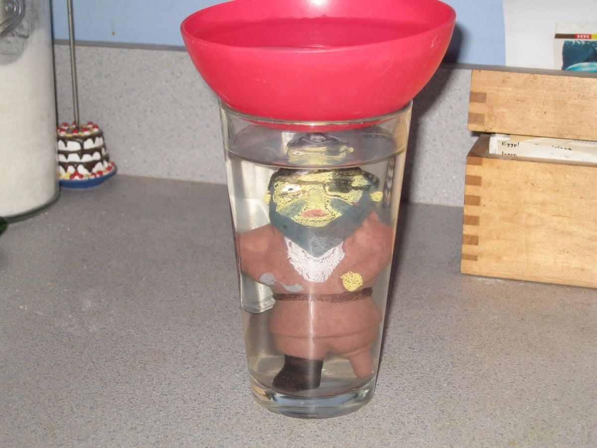 PIRATE with Peg Leg - Magic Grow in Water Huge 600% - Children fun toy