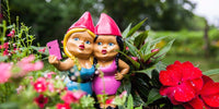 BigMouth Inc. The Selfie Sisters Garden Gnome - Escultura de estatua al aire libre
