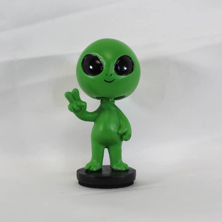 👽 UFO Alien Peace Bobble Head Doll Toy – Funny Dashboard Figure 🛸 Cute Martian