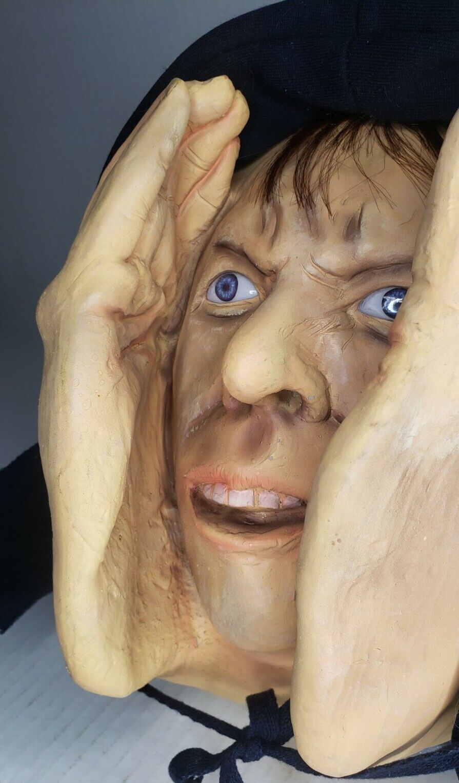 The ORIGINAL Scary Peeper - True-to-Life Realistic Window Mask Prop - Prank Gag