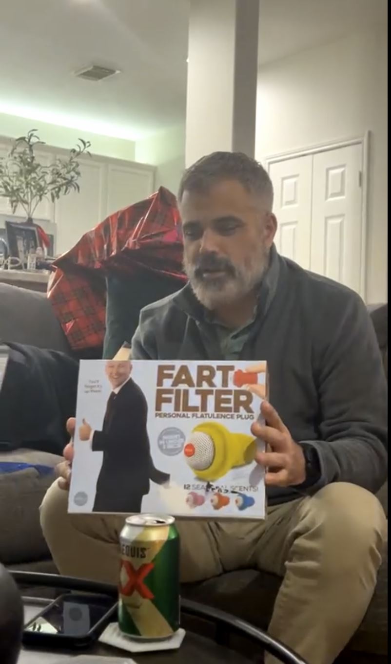 Prank Gift Box 😂  Fart Filter Plug 💨 Funny Joke GaG Prank Present Idea 🎁