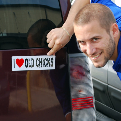 😂 I Love Old Chicks ❤️ – Epic Gag Gift! Hilarious Prank Bumper Magnet
