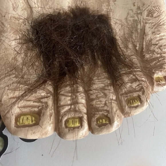 Billy Bob's Big Old Hairy Feet Costume Bigfoot Novelty Slipper Sandals